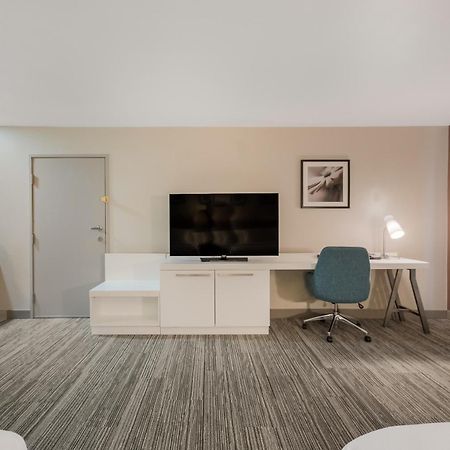 Hilton Garden Inn Oklahoma City Midtown Exterior photo
